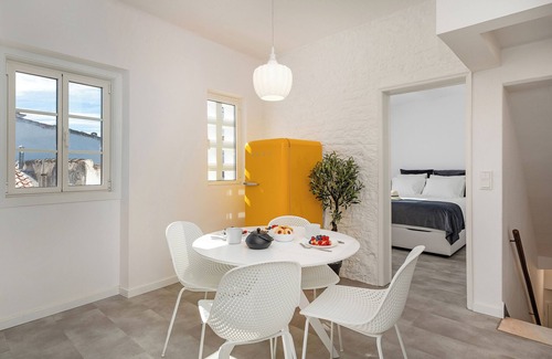 Evora Apartamento | Stylish & Luminous, 2 Queen Size Beds, Historic Centre W/terrace