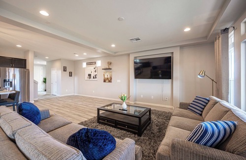 Enterprise Casa | Stylish LV Stay – Close to Strip & Airport
