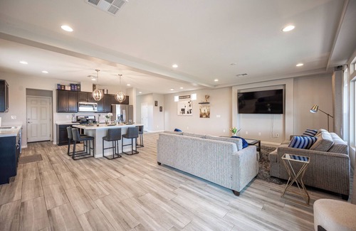 Enterprise Casa | Stylish LV Stay – Close to Strip & Airport