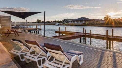 Geographe Casa | Stylish Marina-Front Getaway