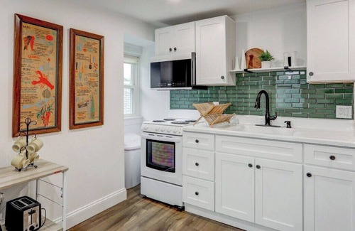 Ephrata Apartamento | Stylish & Modern 1BR|Free Parking★Great Location!
