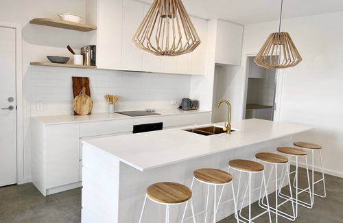 Belmont Casa | Stylish modern 3-bedroom townhome in enchanting Belmont with AC, WiFi