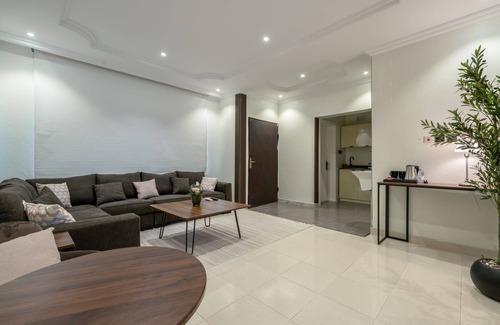 Riyadh Apartamento | Stylish Modern apart in Al Wadi