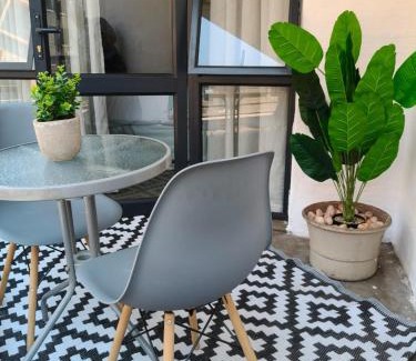 Downtown Johannesburg Apartamento | Stylish Modern Apartment in the heart of Maboneng, Free Wifi and Netflix