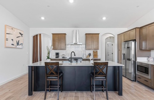 Pumpkin Center Casa | Stylish & Modern Bakersfield Retreat Near Downtown