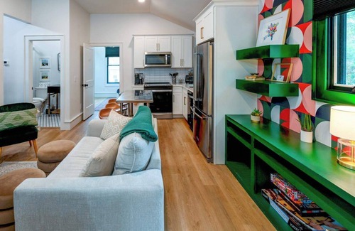 12 South Casa | Stylish Modern Bungalow in Nashville's 12 South