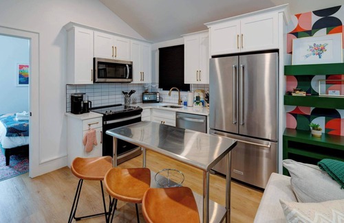 12 South Casa | Stylish Modern Bungalow in Nashville's 12 South