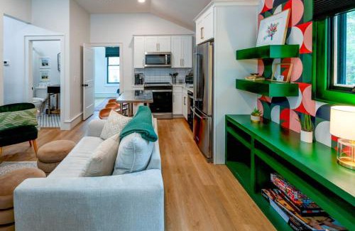 12 South Casa | Stylish Modern Bungalow in Nashville's 12 South