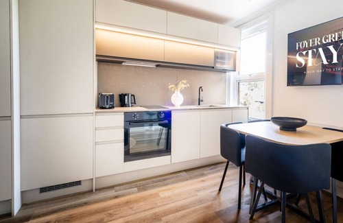 Hillingdon Apartamento | Stylish Modern Designed Apt, near Station, London