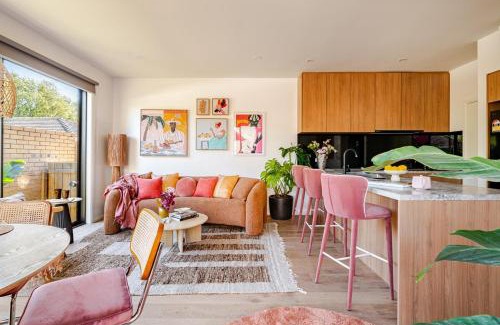 Box Hill South Casa | Stylish Modern Family Living