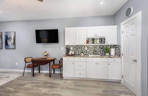 Durham Apartamento | Stylish-Modern Open Concept Studio In The Hearth Of Durham NC