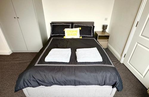 West Hendon Apartamento | Stylish Modern, Private Apartment,15 Mins To Central London