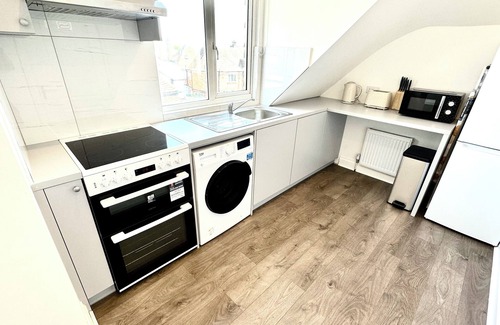 West Hendon Apartamento | Stylish Modern, Private Apartment, 15 Mins To Central London