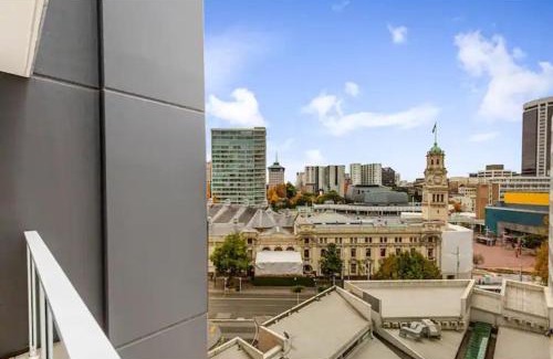 Auckland Central Business District Apartamento | Stylish Modern Unit w Balcony and Pool Zodiak Stays