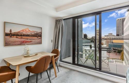 Auckland Central Business District Apartamento | Stylish Modern Unit w Balcony and Pool Zodiak Stays