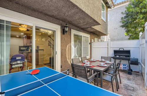 Downtown Casa | Stylish- Multi-Level- Patio- Games - Fast WIFI-CM3
