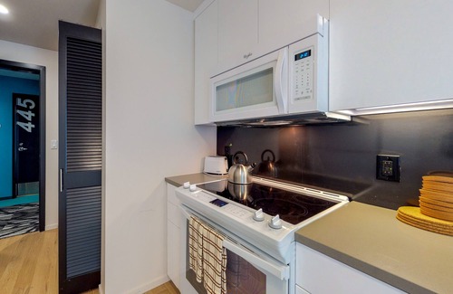 Uptown Condominio | Elegante condominio nuevo en el moderno distrito NW, a pie de los lugares más elegantes!