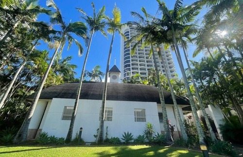 Surfers Paradise Apartamento | Stylish Ocean View Room King bed with Spa