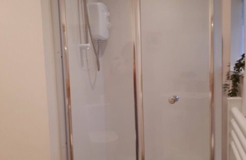 Barmouth Apartamento | Stylish one bed apartment, 200 steps to the nearest beach.