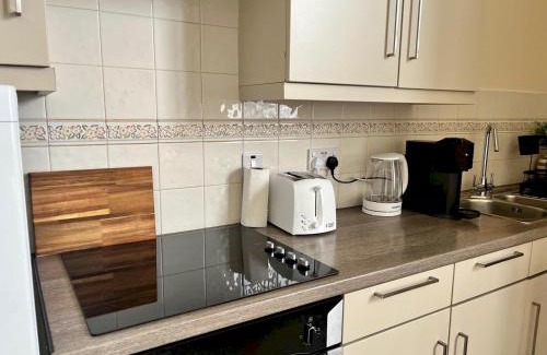 Watford Apartamento | Stylish one bed flat Central Watford with Parking Pass the Keys