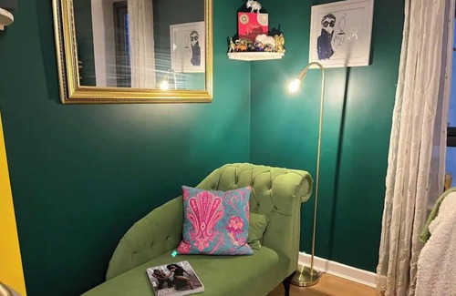 Sutton Cross Apartamento | Stylish one-bedroom apartment. Your retreat in the heart of Dublin!