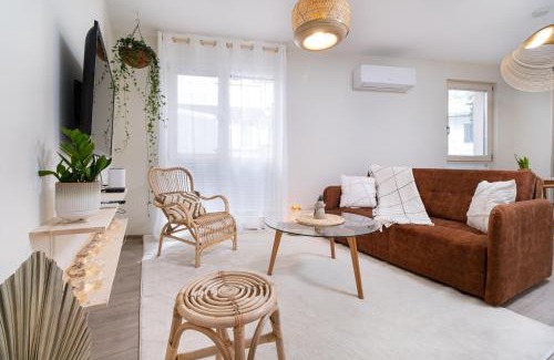 Plovdiv Center Apartamento | Stylish One-Bedroom Apartment
