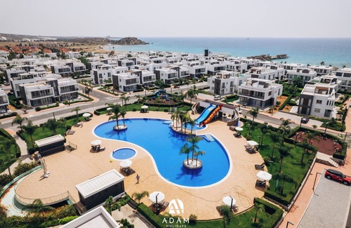 Gastria Apartamento | Stylish one-bedroom apartment in a beachfront resort in Bogaz