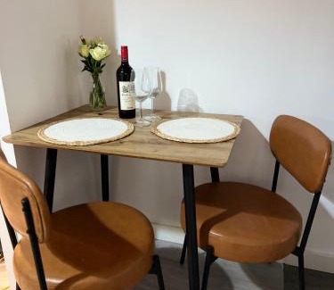 Roehampton Apartamento | Stylish Putney village flat