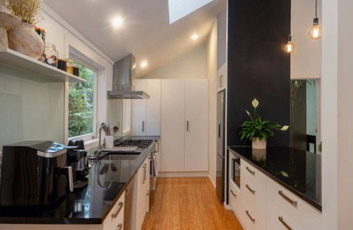 Greenlane - Ellerslie Casa | Stylish Remuera Retreat