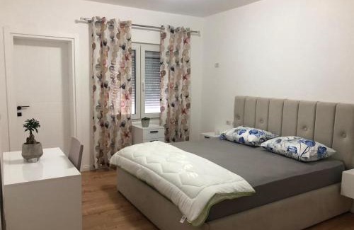 Corovode Casa | Stylish Room by Canyons & City