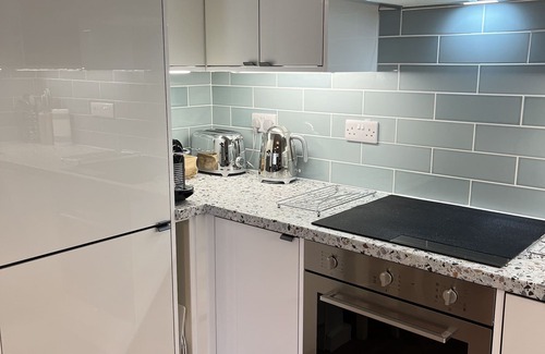 Mumbles Apartamento | Stylish Rotherslade/Langland beach view apartment - 1 min from the beach