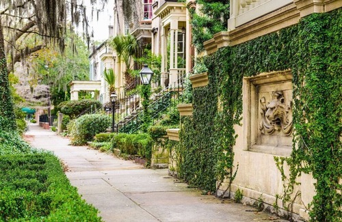 Savannah Victorian District Condominio | Stylish Savannah Stay I Walk to Forsyth I Free Parking