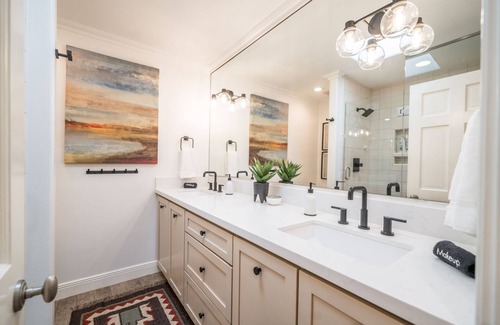 Shea North Estates Casa | Stylish Scottsdale home with Heated Pool, Hot Tub, 2mi from Scottsdale Quarter