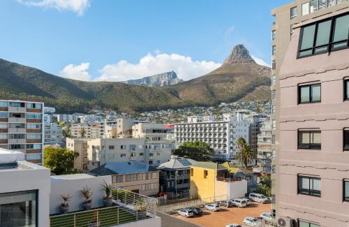 Sea Point Apartamento | Stylish Sea Point Apartment