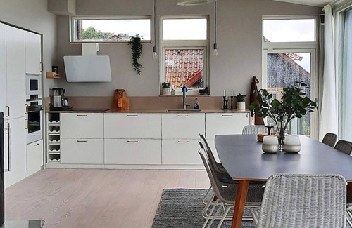 Sankt Ibb Casa | Elegante Villa junto al Mar en Ven-By Traum
