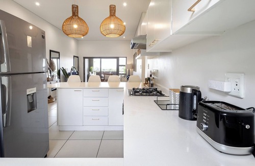 Ballito Apartamento | Stylish Simbithi 3 BDR | Inverter and Club Access