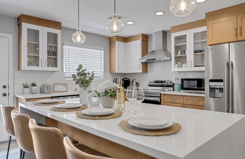Enterprise Casa | Stylish Single-Story Ranch Home 10 Mins to Strip w/ RV Parking 9 Beds Sleeps 18