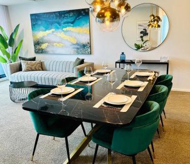 Southbank Apartamento | Stylish Southbank apartment Plus Free Parking for 2 Cars