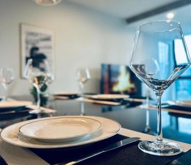 Southbank Apartamento | Stylish Southbank apartment Plus Free Parking for 2 Cars