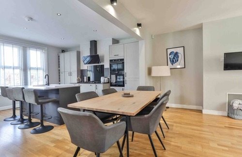 Sheffield Apartamento | Stylish & Spacious 3 Bed Apartment with Parking
