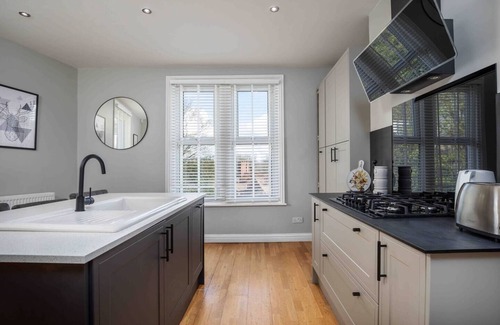 Sheffield Apartamento | Stylish & Spacious 3 Bed Apartment with Parking