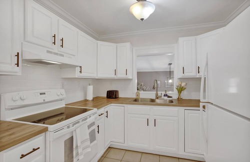 St. Marys Casa | Stylish, Spacious 3 Bedroom Home - FREE BIKES-