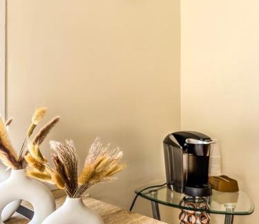Beverly Apartamento | Stylish Stay By Beach And Shops