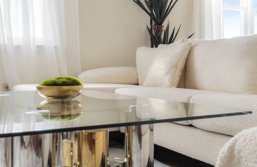 Southeast Yonkers Casa | Stylish Stay in City’s Best Spot - The Perfect Stay