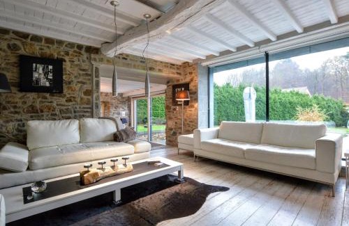 Niveze Casa | Stylish Stay with Pool, Jalhay