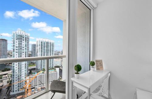Downtown Miami Apartamento | Stylish Studio Icon, W Hotel Waterfront Building