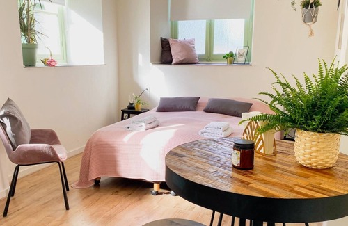 Cadier en Keer Apartamento | Stylish studio in a monastery The Abbey