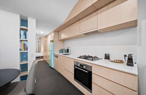 City West Apartamento | Stylish Studio in Acton with Stunning Water Views
