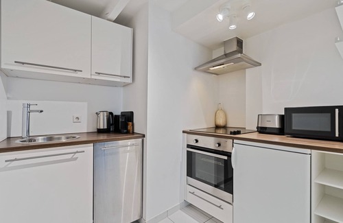 Ville Haute Apartamento | Stylish Studio in Vibrant Luxembourg City