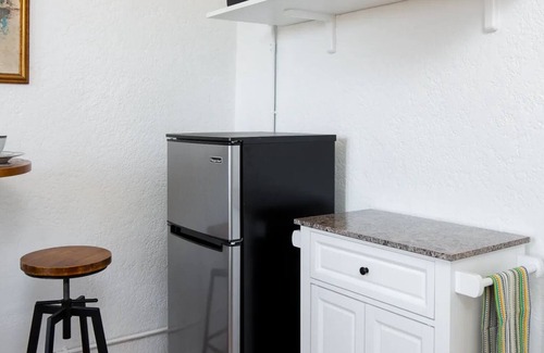 Rampart Village Apartamento | Stylish Studio Minutes to Downtown